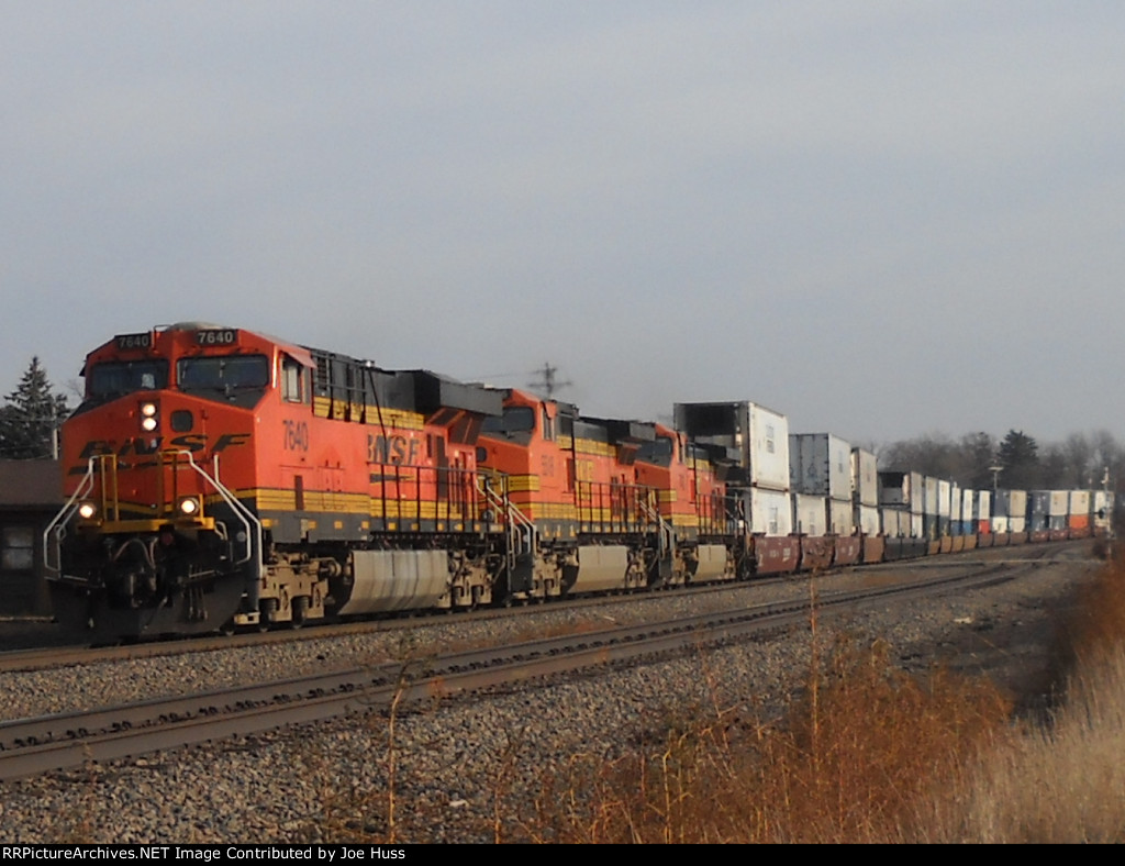 BNSF 7640 West